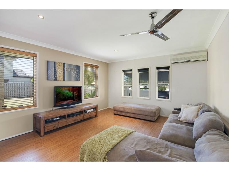 85 Honeyeater Drive, Burleigh Waters QLD 4220