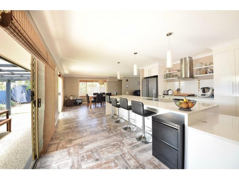 6 Wisconsin Street, Varsity Lakes QLD 4227