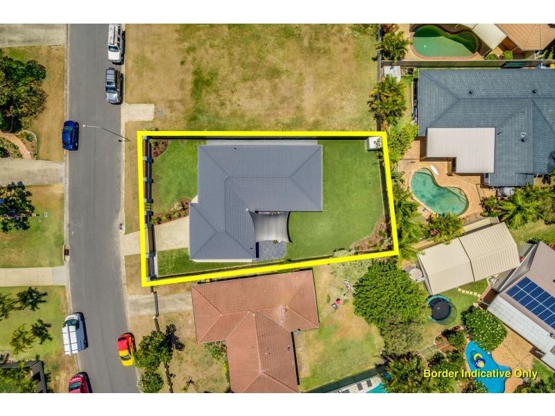 16 Pipit Parade, Burleigh Waters QLD 4220