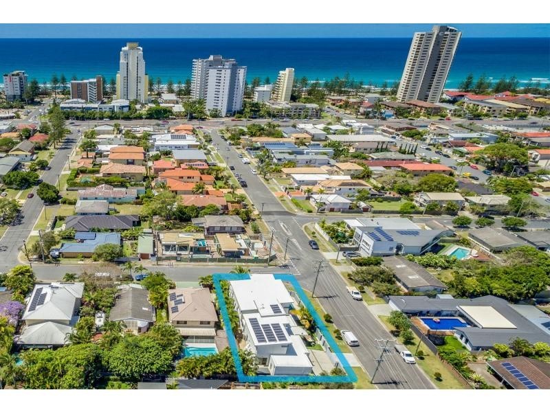 2 Lemana Lane, Burleigh Heads QLD 4220