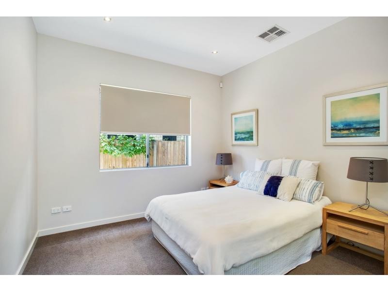 2 Lemana Lane, Burleigh Heads QLD 4220