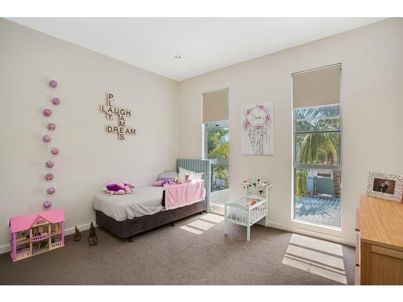 2 Lemana Lane, Burleigh Heads QLD 4220