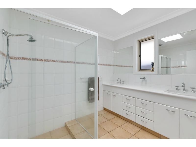 58 Dunlin Drive, Burleigh Waters QLD 4220