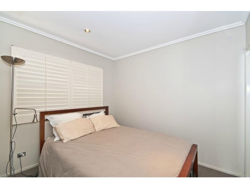 2/15-17 Twenty Second Avenue, Palm Beach QLD 4221