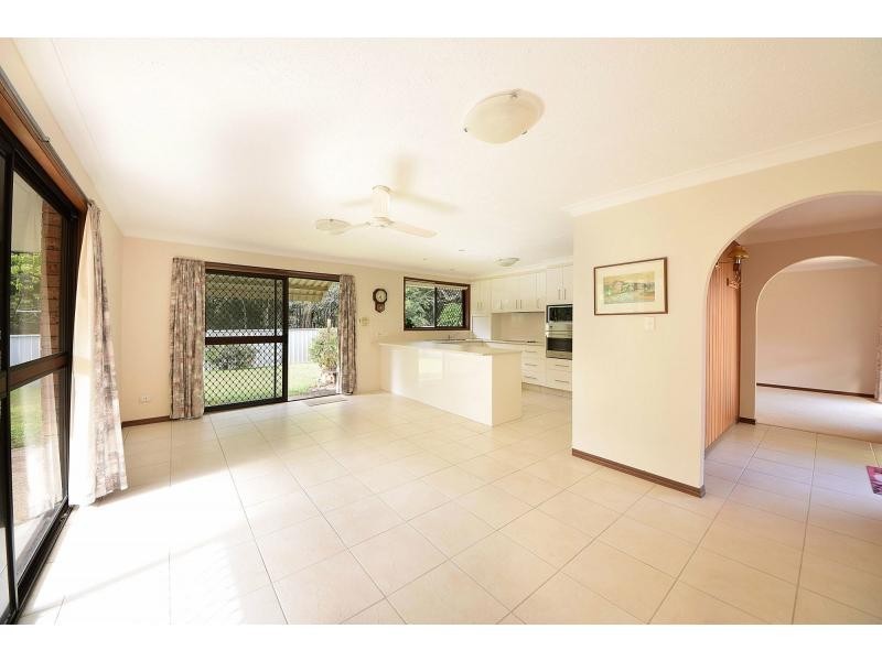 160 Acanthus Avenue, Burleigh Waters QLD 4220