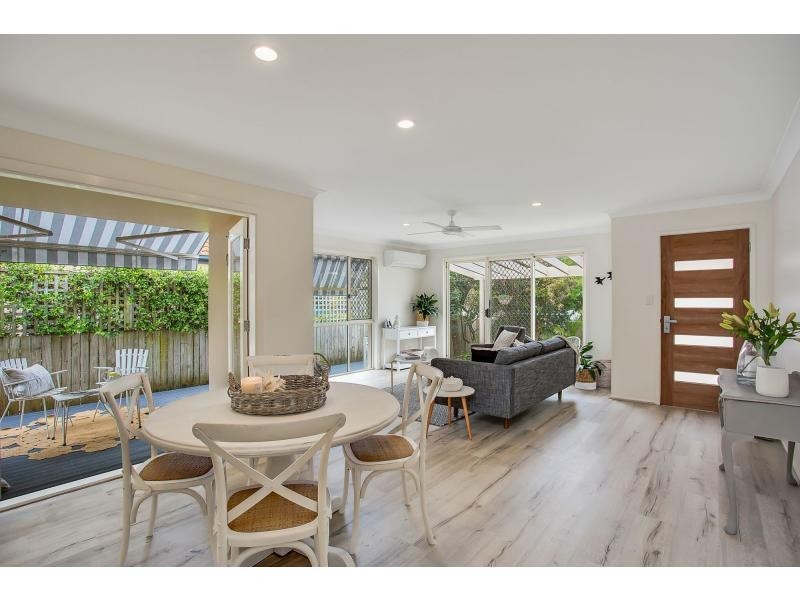 1/42 Nobby Parade, Miami QLD 4220