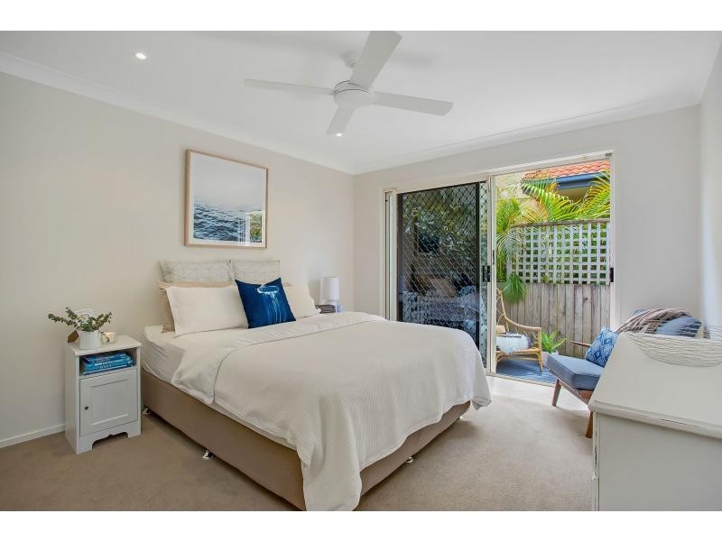 1/42 Nobby Parade, Miami QLD 4220