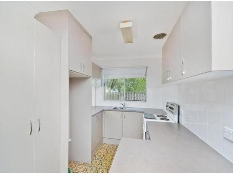 1/3 Parnki Parade, Palm Beach QLD 4221