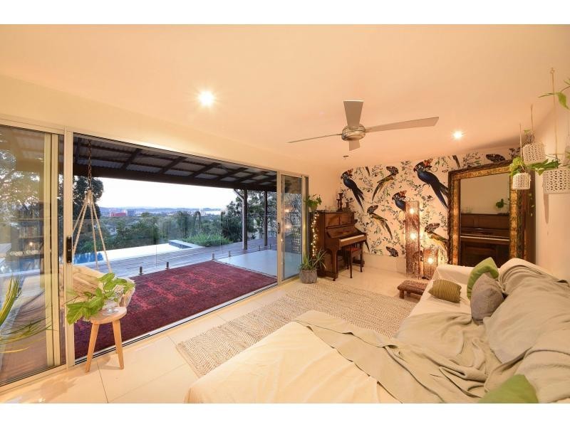 67 Rutledge Street, Coolangatta QLD 4225