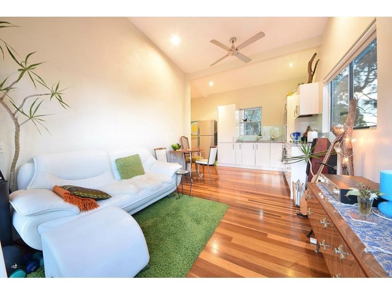 67 Rutledge Street, Coolangatta QLD 4225