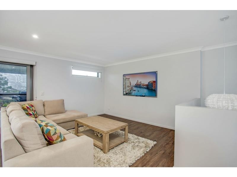 6 Chloe Court, Burleigh Heads QLD 4220