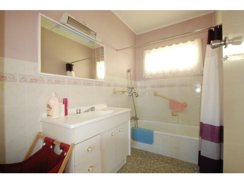 12 Evandale Crescent, Miami QLD 4220