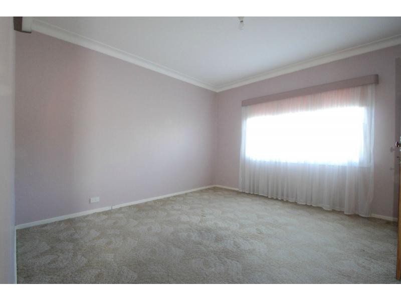 12 Evandale Crescent, Miami QLD 4220