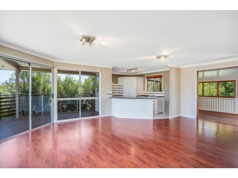 77 Angelica Street, Elanora QLD 4221