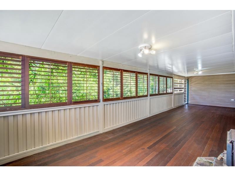 77 Angelica Street, Elanora QLD 4221