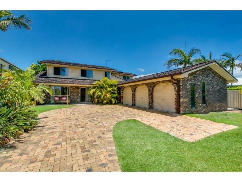 57 Pintail Crescent, Burleigh Waters QLD 4220