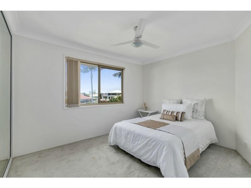 57 Pintail Crescent, Burleigh Waters QLD 4220