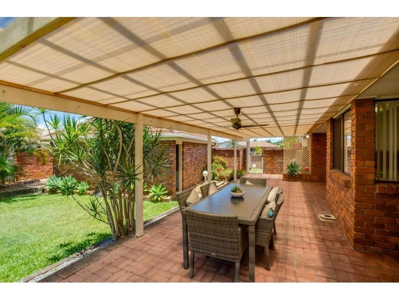 16 Cuckoo Crescent, Burleigh Waters QLD 4220