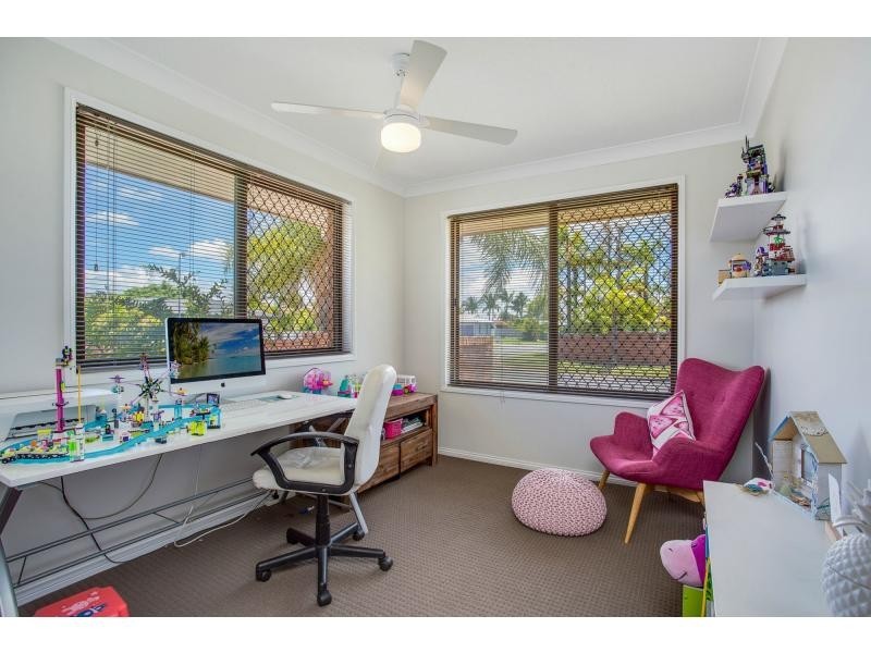 16 Cuckoo Crescent, Burleigh Waters QLD 4220