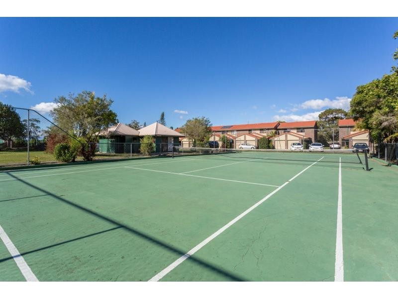 6/5 Galeen Drive, Burleigh Waters QLD 4220