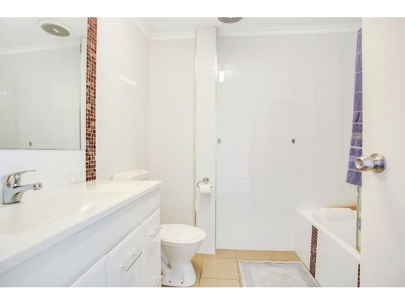 6/5 Galeen Drive, Burleigh Waters QLD 4220