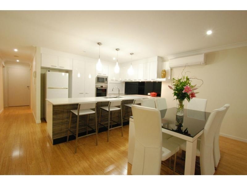 10/5 Australia Avenue, Broadbeach QLD 4218