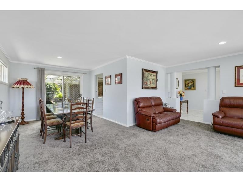 11 Gannet Street, Burleigh Waters QLD 4220