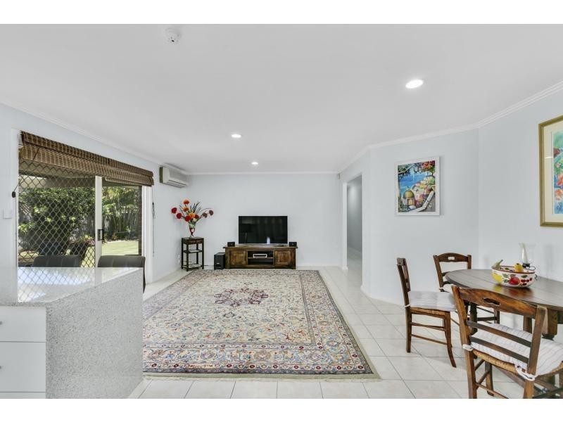 11 Gannet Street, Burleigh Waters QLD 4220