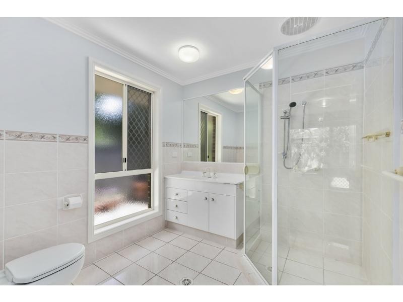 11 Gannet Street, Burleigh Waters QLD 4220