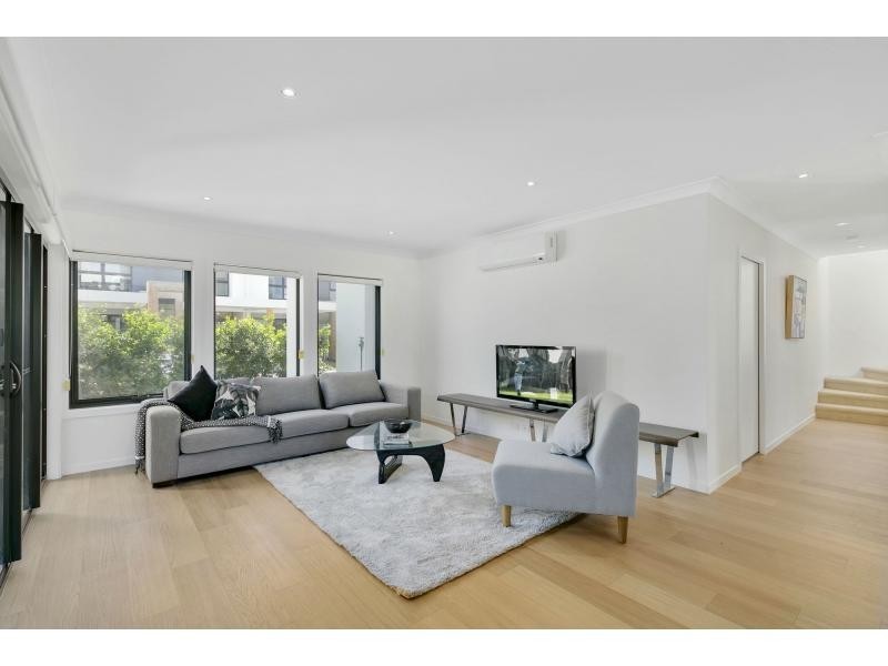 1/70 Galeen Drive, Burleigh Waters QLD 4220