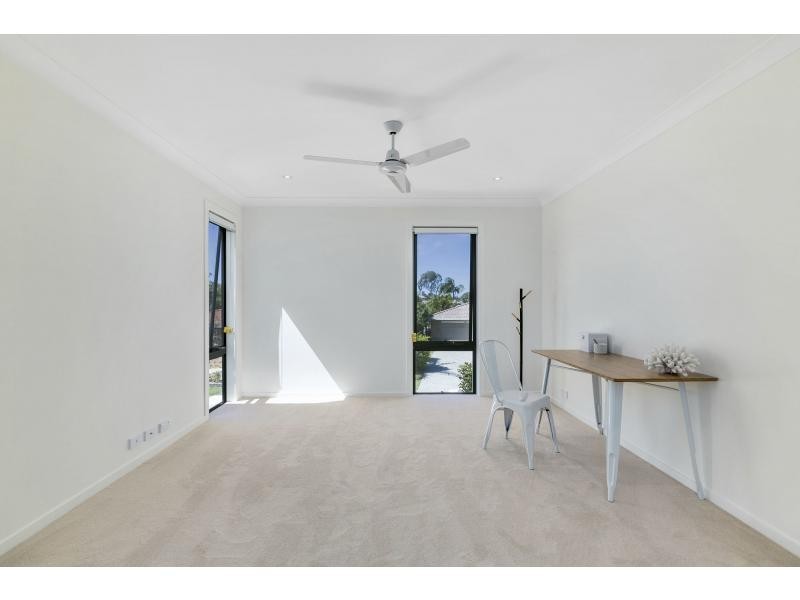 1/70 Galeen Drive, Burleigh Waters QLD 4220