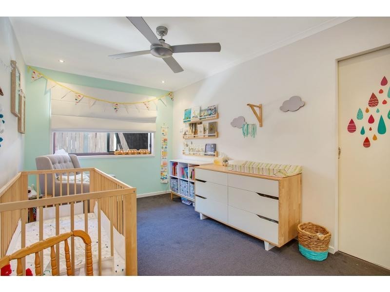 2/10 Cotinga Crescent, Burleigh Waters QLD 4220