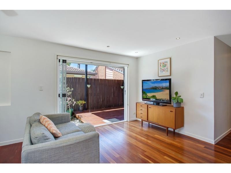 2/10 Cotinga Crescent, Burleigh Waters QLD 4220