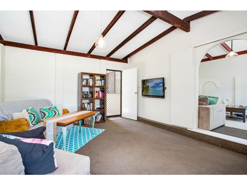 13 The Strand, Nerang QLD 4211