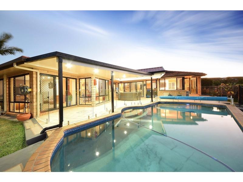 9 Cassowary Drive, Burleigh Waters QLD 4220