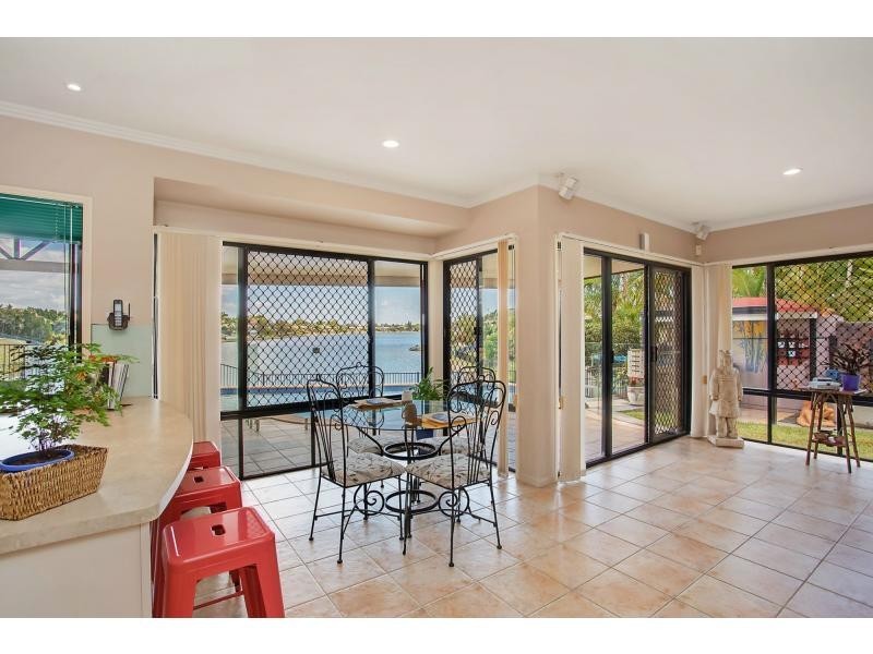 9 Cassowary Drive, Burleigh Waters QLD 4220