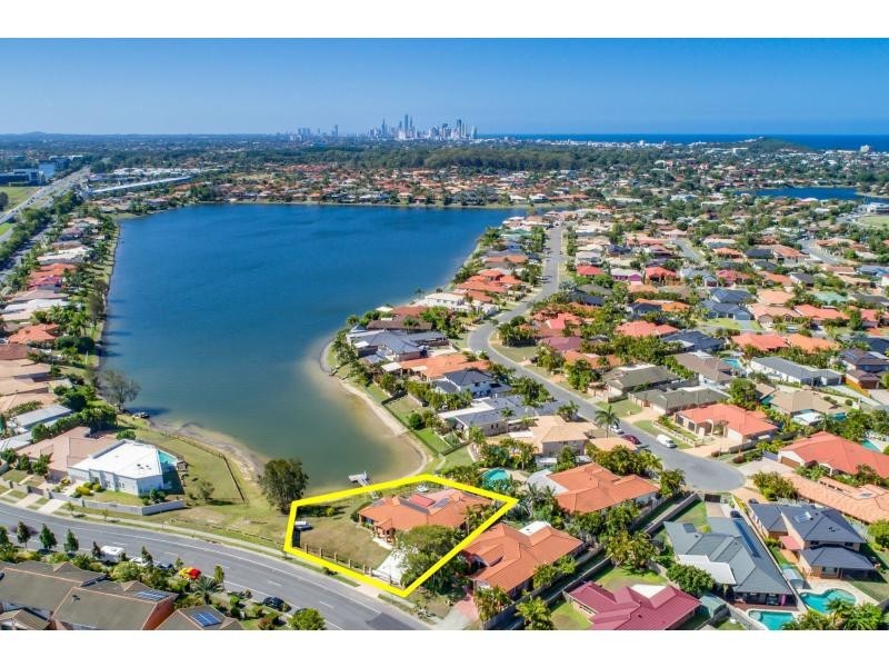 9 Cassowary Drive, Burleigh Waters QLD 4220
