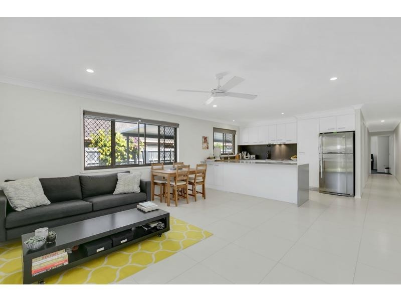 1/14 Barbet Place, Burleigh Waters QLD 4220
