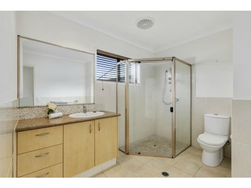 2/14 Miami Shore Parade, Miami QLD 4220