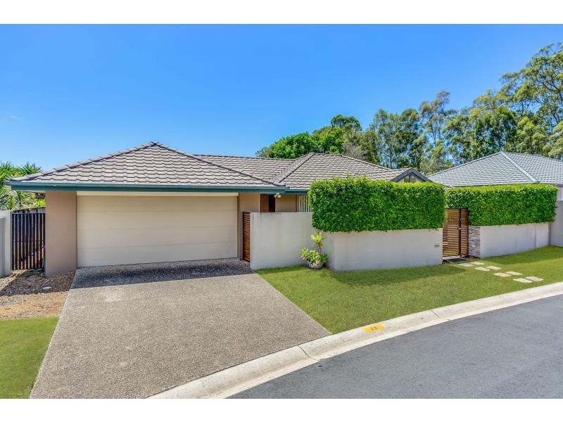 28 Seville Circuit, Burleigh Waters QLD 4220