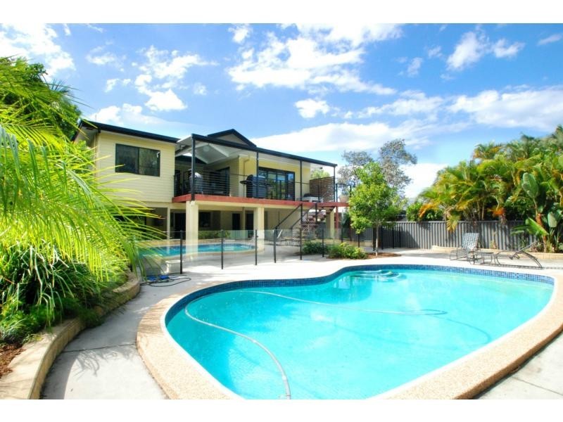 10 Bittern Avenue, Burleigh Waters QLD 4220