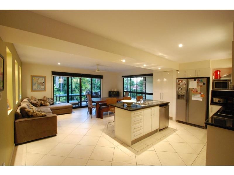 10 Bittern Avenue, Burleigh Waters QLD 4220