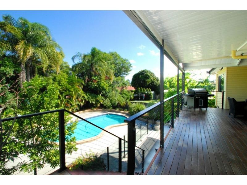 10 Bittern Avenue, Burleigh Waters QLD 4220