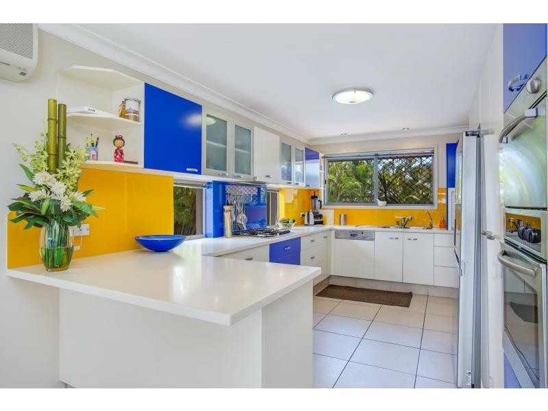 52 Jabiru Avenue, Burleigh Waters QLD 4220
