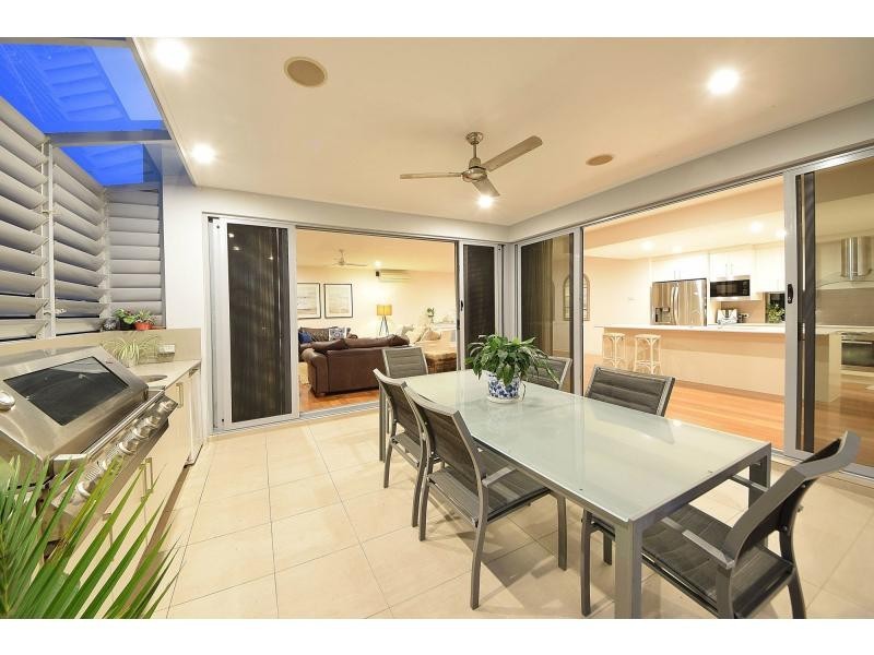 6 Elder Entrance, Burleigh Heads QLD 4220