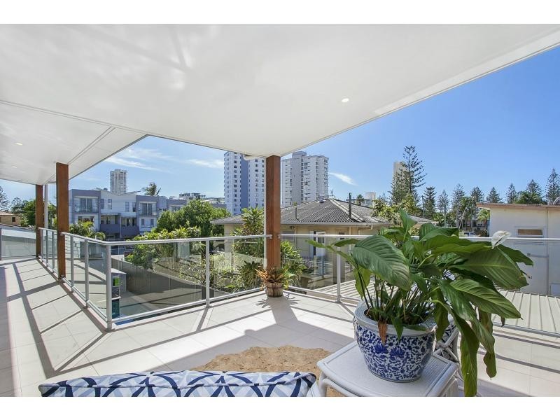 6 Elder Entrance, Burleigh Heads QLD 4220