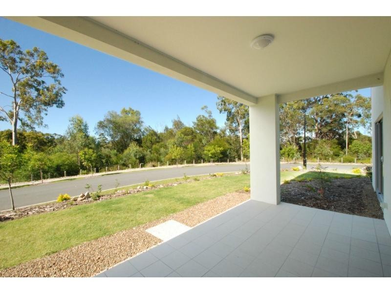 11 Grasslands Crescent, Reedy Creek QLD 4227