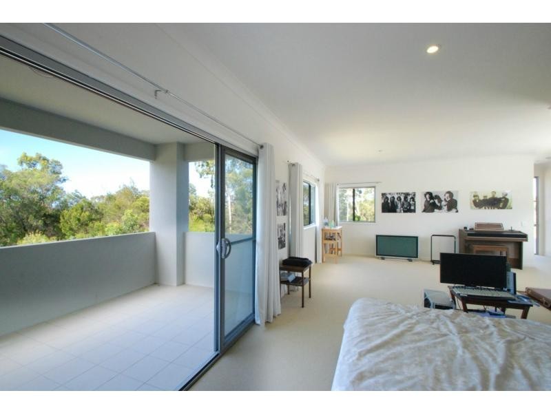 11 Grasslands Crescent, Reedy Creek QLD 4227