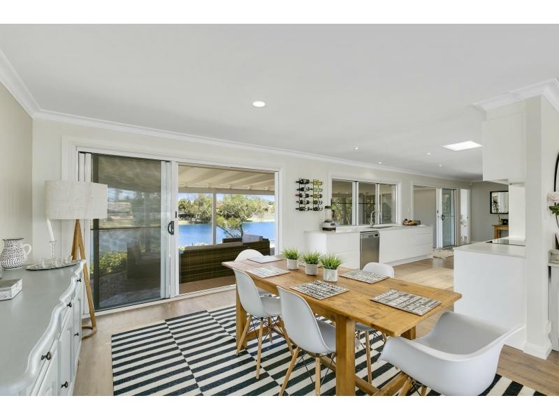 58 Dunlin Drive, Burleigh Waters QLD 4220