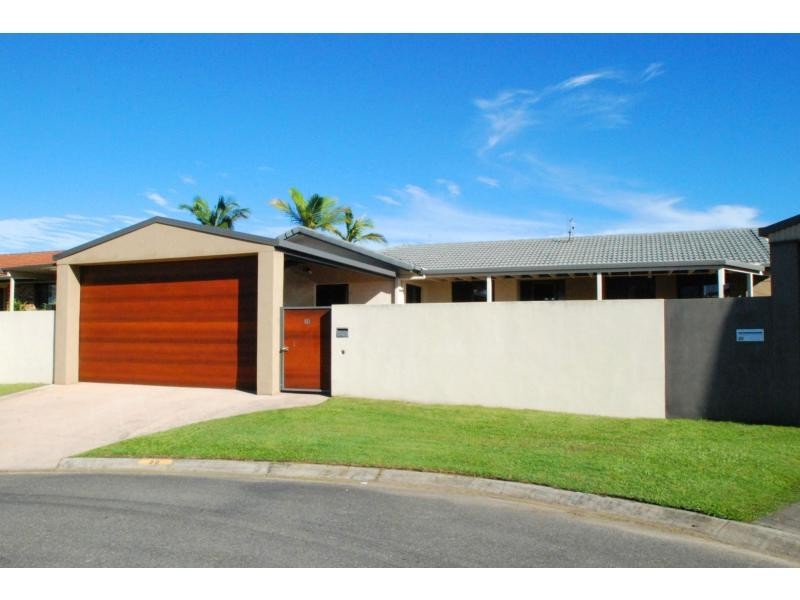 20 Honeywood Court, Burleigh Waters QLD 4220